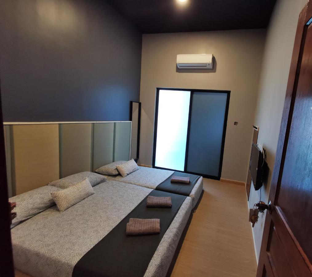 Tatami D'Tepi Laut - Pangkor Island Villa Kampong Sungai Udang Exterior photo